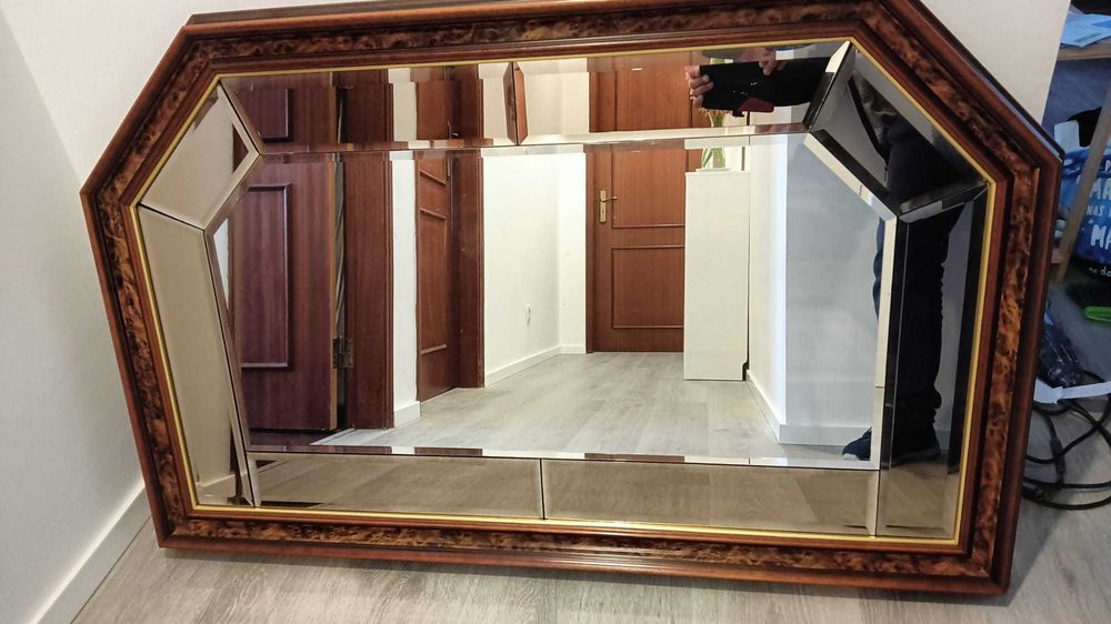 Espelho com moldura Madeira