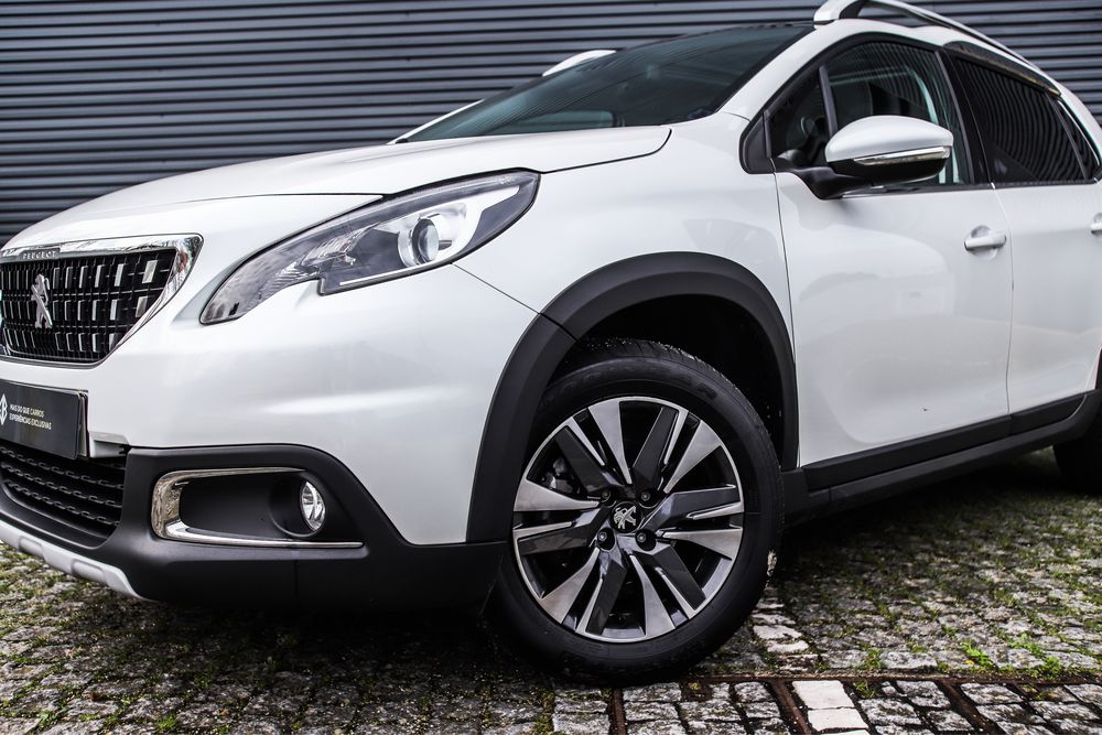 Peugeot 2008 1.5 BlueHDi Allure | NACIONAL
