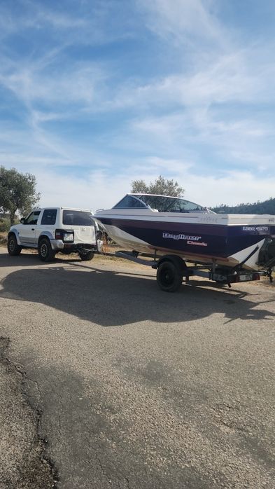 Barco Bayliner classic 3.0 Mercruiser  com atrelado