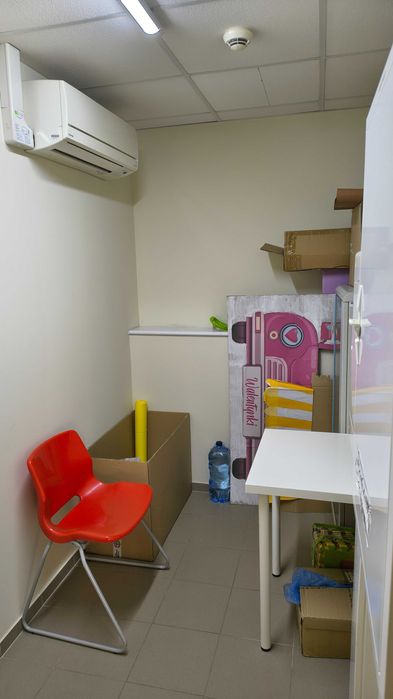 Lokal usługowo-handlowy 161,94 m²