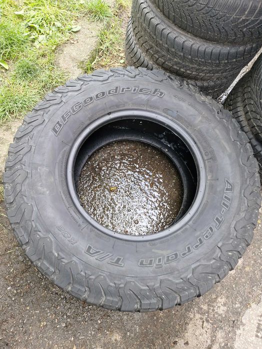 Opony Całoroczne LT 315/70R17 BFGoodrich ALL Terrain T/A 4szt Montaż