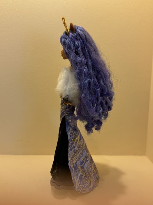 Коллекционная кукла Monster High Howliday Winter Edition Clawdeen Wolf (Полный комплект)