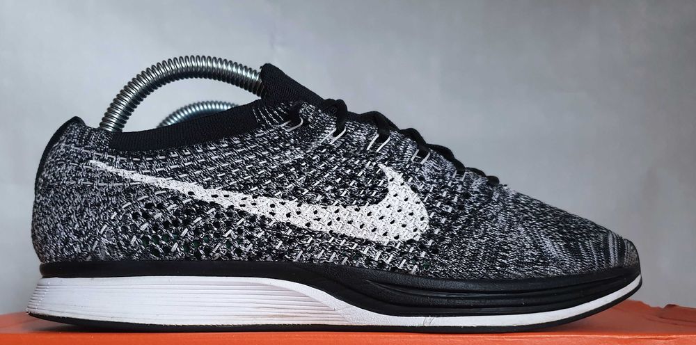 Nike Flyknit Racer Oreo 2.0 2016 7.5US/40.5EUR/25.5CM