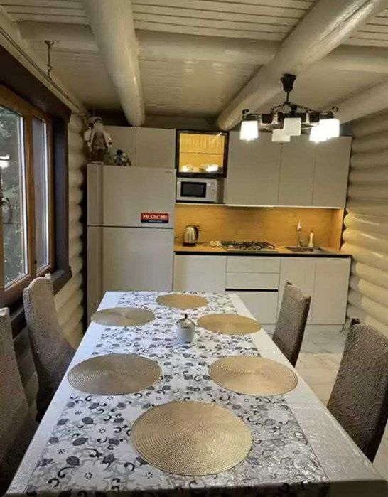 Здається котедж 4 спальні, Відпочинок в горах Карпат, бассейн та сауна