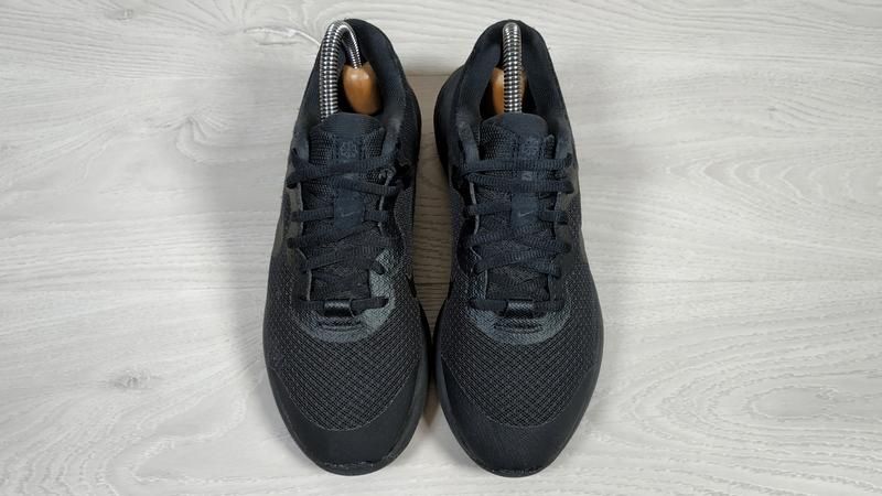 Оригінальні кросівки Nike Revolution 6 Black