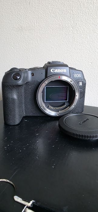 Camera Canon EOS RP