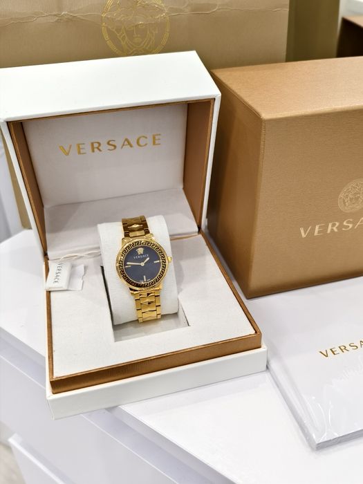 Жіночий годинник Versace