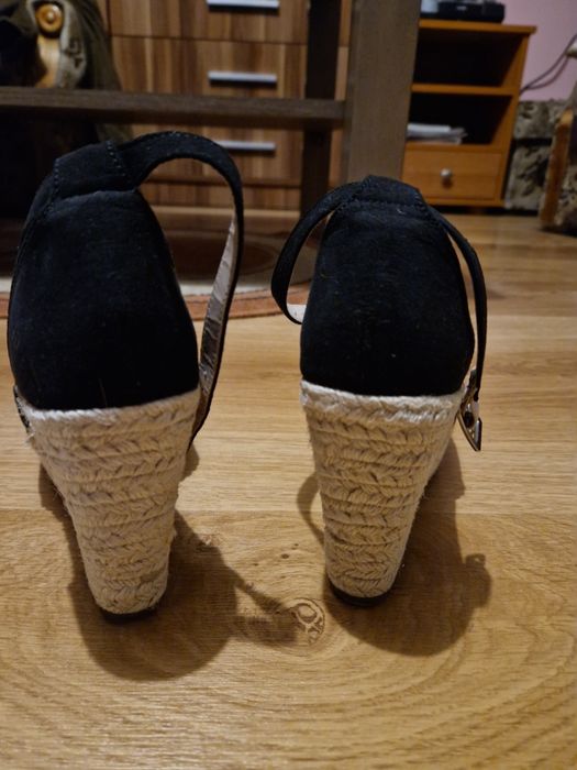 Nowe espadryle na koturnie