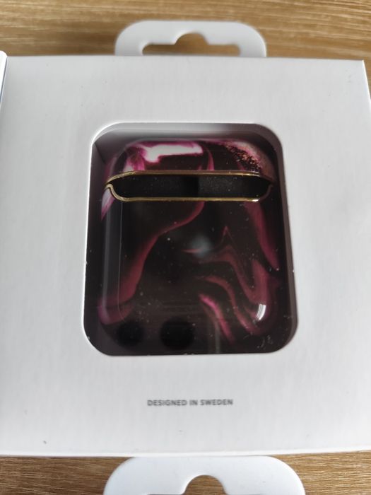 Airpods Case firmy Ideal of Sweden