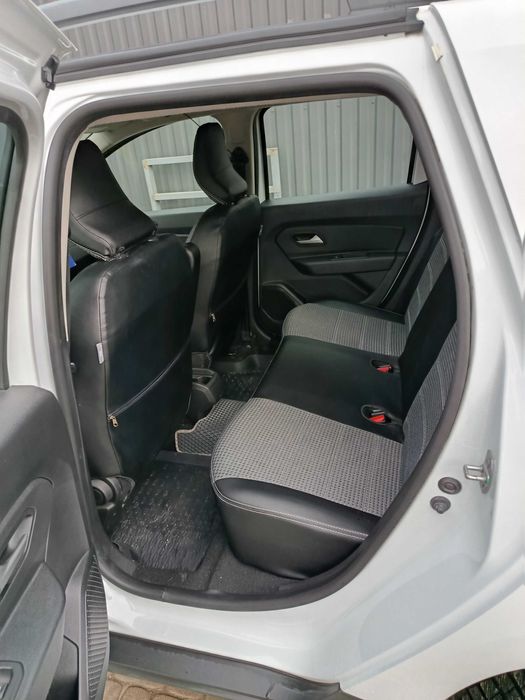Renault Duster 2023 року