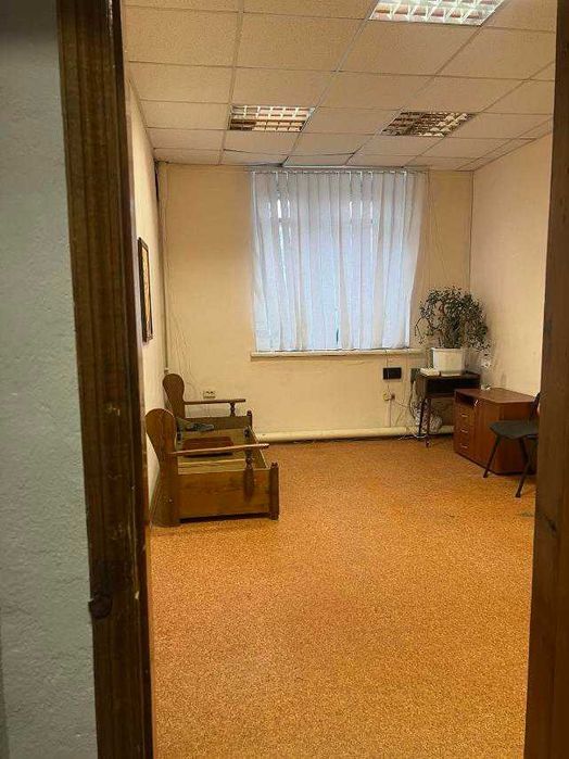 Продаж приміщення центр міста