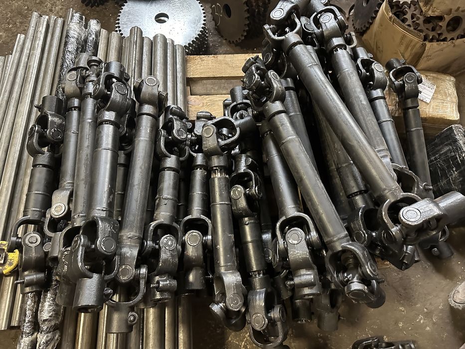 Шлицевой кардан, Гук, Шарнир, копалка, косилка, опрыскиватель