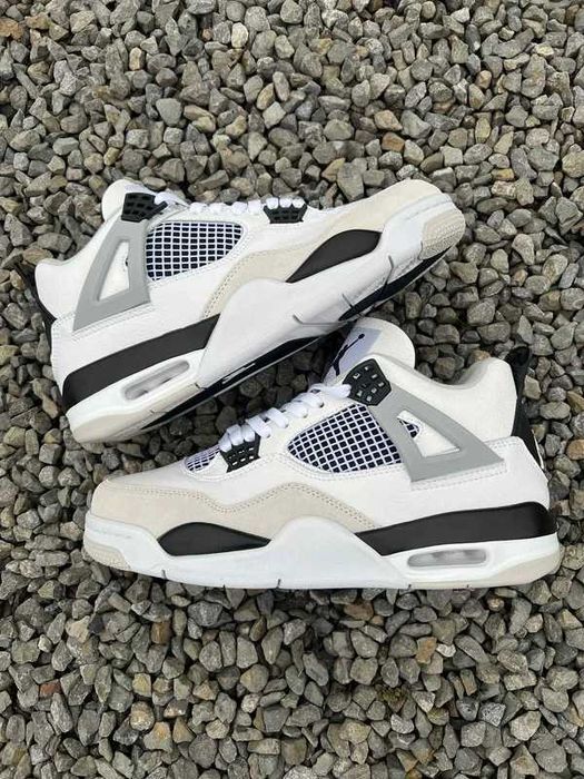 Jordan 4 retro Military black R.40.5