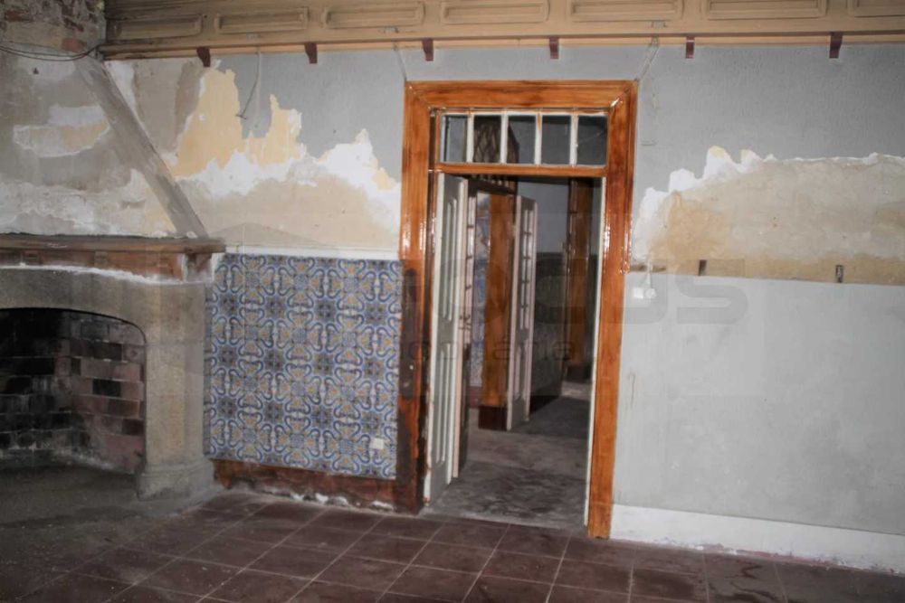 Moradia apalaçada para venda a 10 minutos do centro de Aveiro