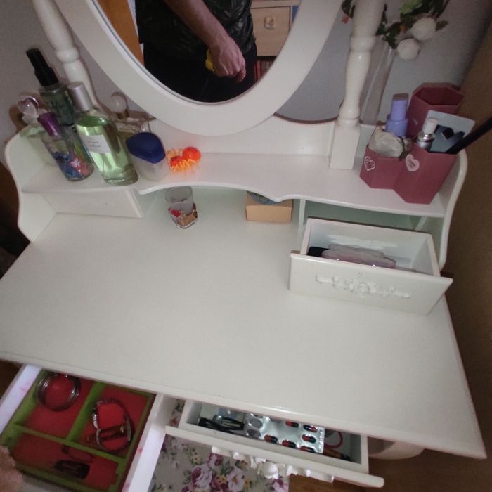 Toucador branco com banco