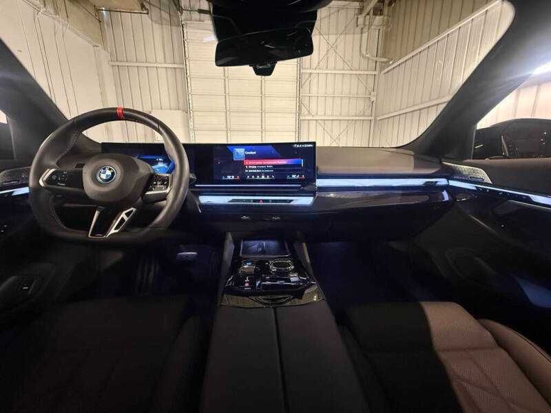 2024 BMW i5  M60