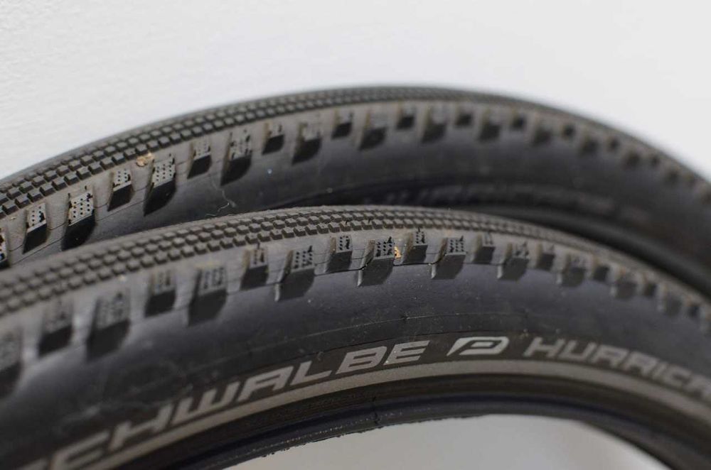 Покришки 26" x 2.10 Schwalbe Hurricane Performance RaceGuard HS499
