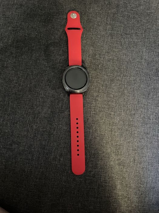 Продам  смарт годинник самсунг gear sport