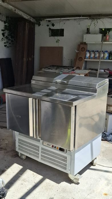 Saladette refrigerada para cafetaria, pastelaria, café...