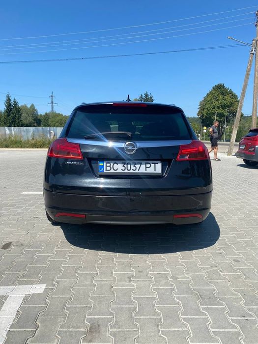 Продам машину Opel insignia 2010 р