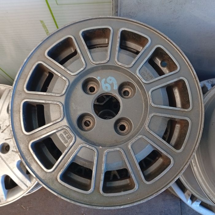 Felga aluminiowa VW 4x100 6,5Jx13H2-B ET38 Nr.69