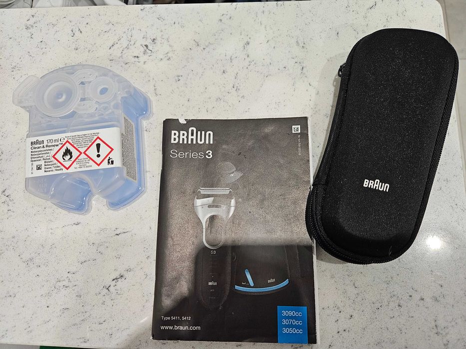 Golarka Braun Series 3 3090cc typ 5411 ze stacją czyszczącą