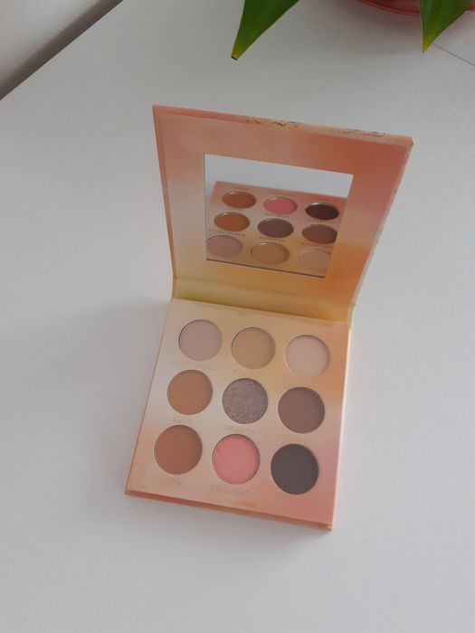 Paletka do makijażu oczu Makeup Revolution Lenkalul sublime paradise