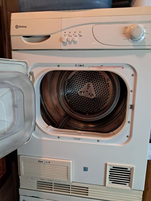 Máquina de secar roupa Balay c/ condensação 6 Kgs
