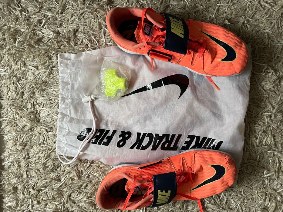 Шипівки для стрибків в висоту