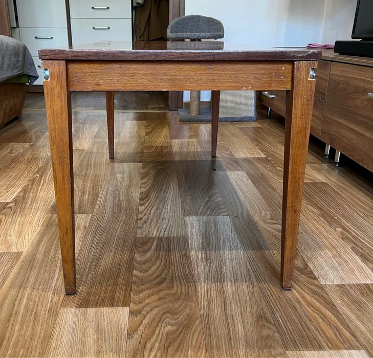 Журнальный столик