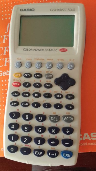 Máquina Calculadora com funçoes Gráficas e Estatísticas avançadas