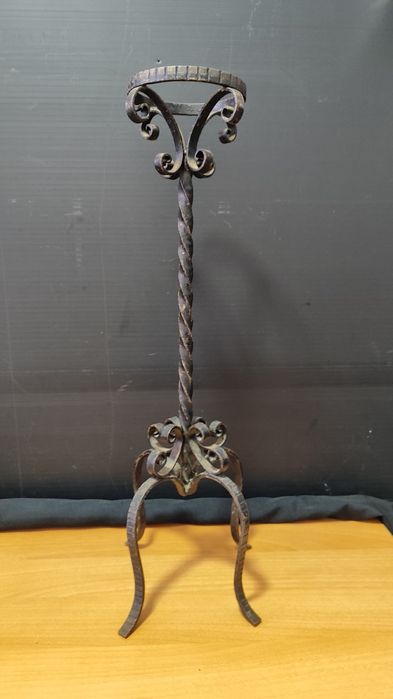 Pedestal Ferro antigo,Barometro 50 anos
