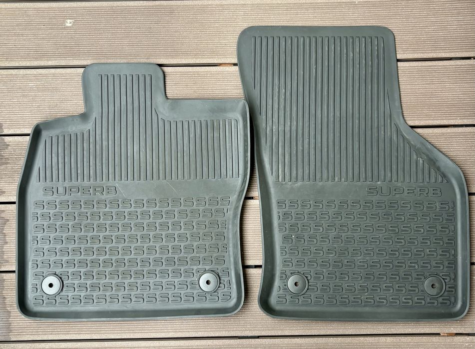 Dywaniki gumowe Skoda Superb 3 III OE orginalne