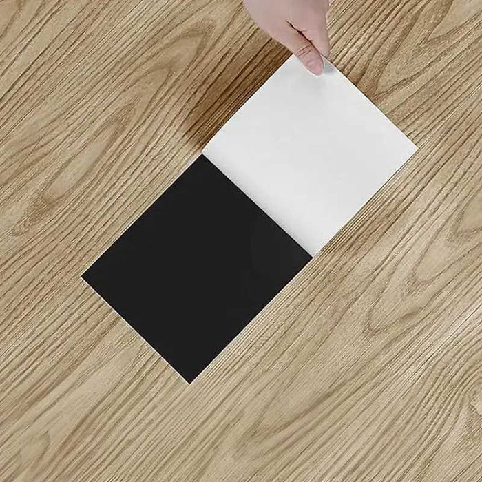 Pavimento vinilico auto adesivo m2