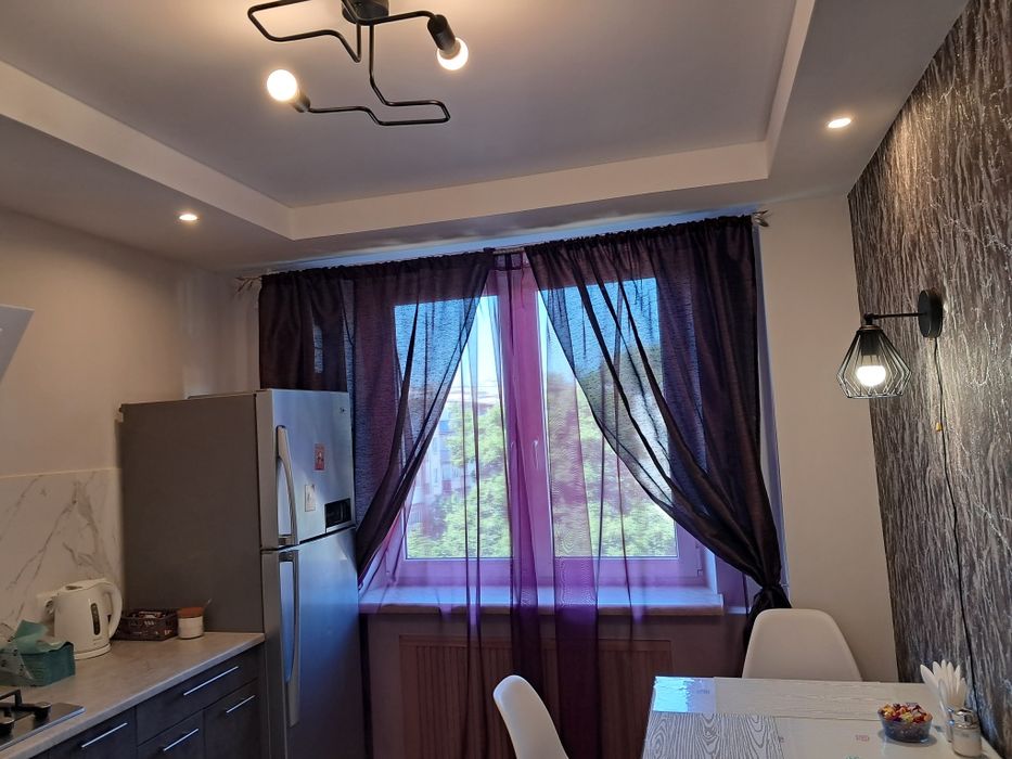 1-на кВ. Макд.Світло є.