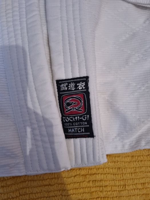 2 Casacos  judo Marca - TOCHI-GI cada