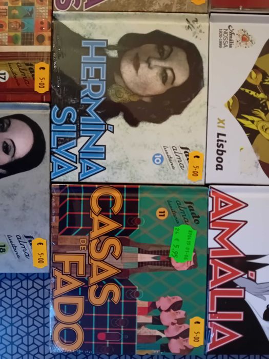 Música em CD Fado - Grandes Clássicos Portugueses