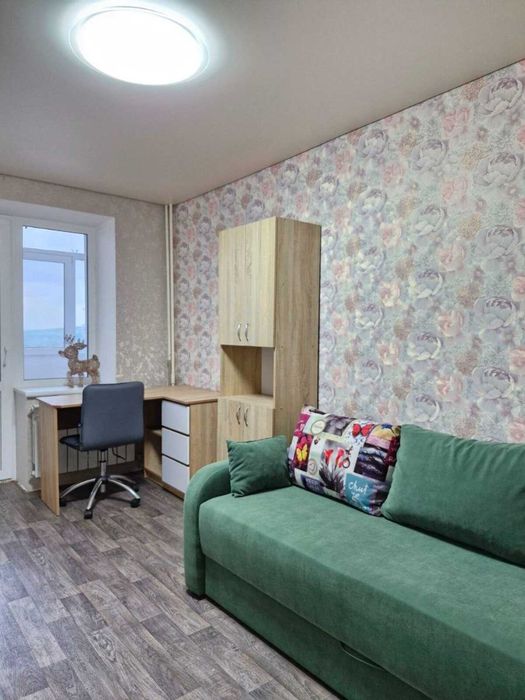 Продается 3-х комнатная квартира, район ЖД Вокзала.