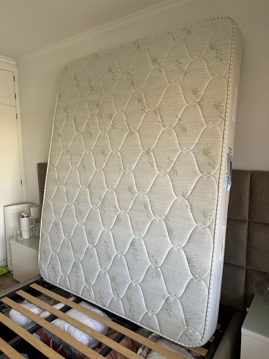 No Colchão Ortopédico SonhaFlex 160x200 – Excelente Estado