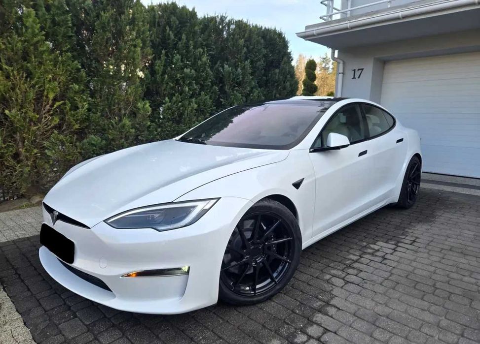 Tesla Model S 2023