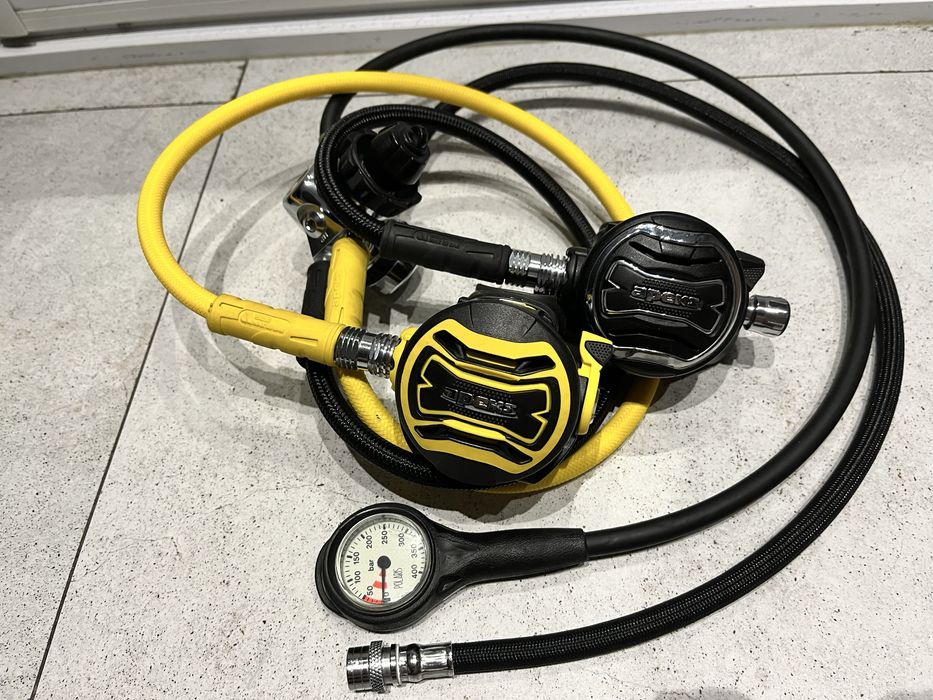 Apeks XTX 200  XTX  40 octopus