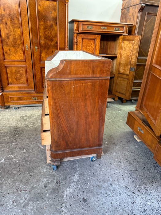 Sprzedam starą komodę z blatem z kamienia 91