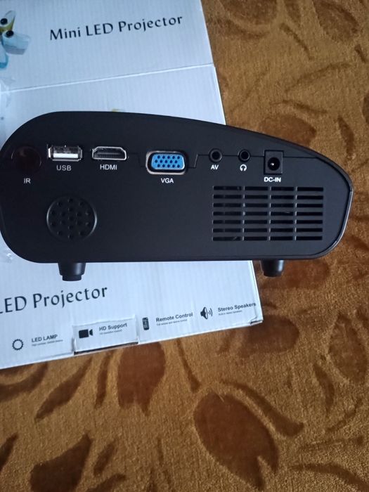 Mini LED Projector RD - 802 новий.