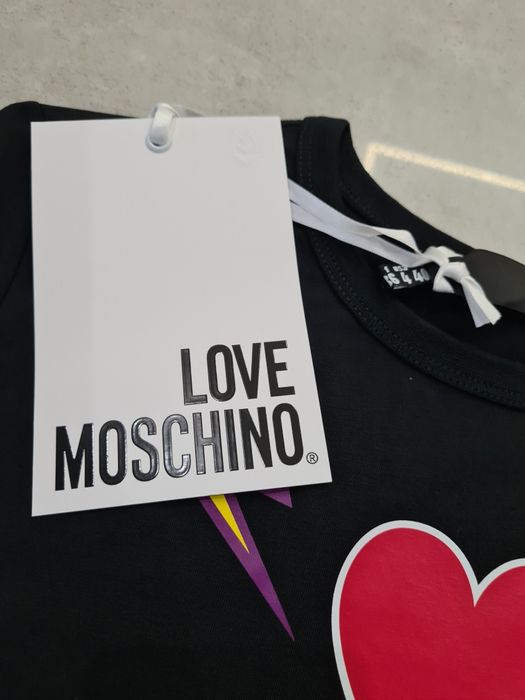 Nowy T-shirt Love moschino 36