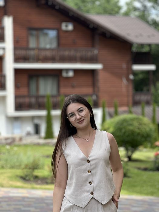 Репетитор/вчитель української мови