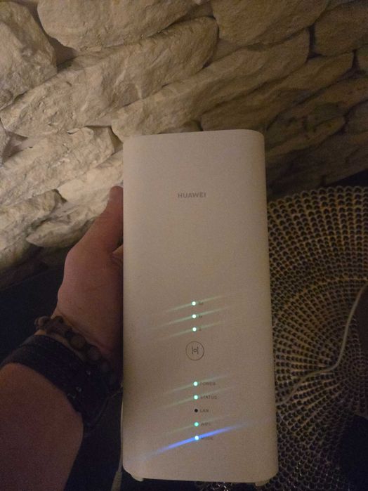 Router Huawei B818 - 263