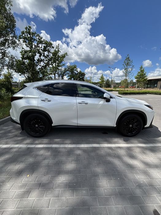 Lexus Nx 200  2022р