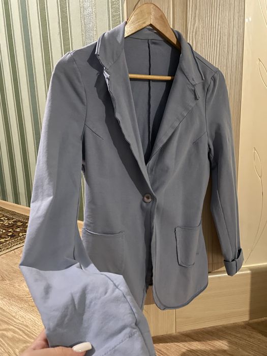 2 шт жіночих кофтинок під піджак