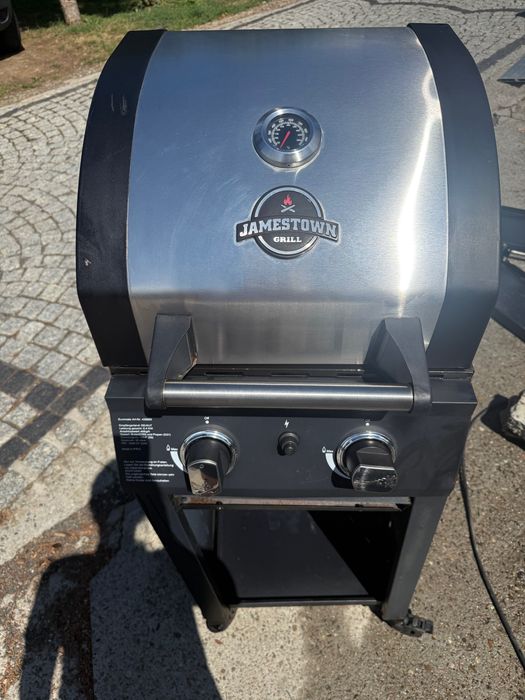 Grill marki Jamestown