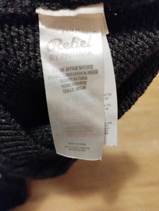 Ciepły sweter rozm. 98 Rebel mini